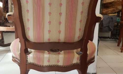 Réparation fauteuil Louis XVI vue de dos