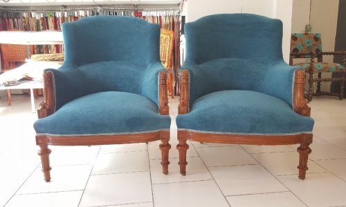 Fauteuil bleu par l'atelier artisanal Gard