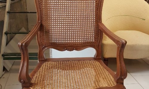 Chaise rustique rénové à  Montpellier métropole