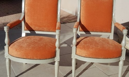 Lot 2 fauteuils rénové à  Nîmes