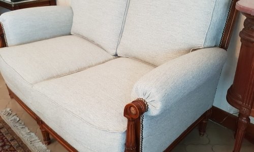 Canapé blanc rénové vue de profil Perpignan